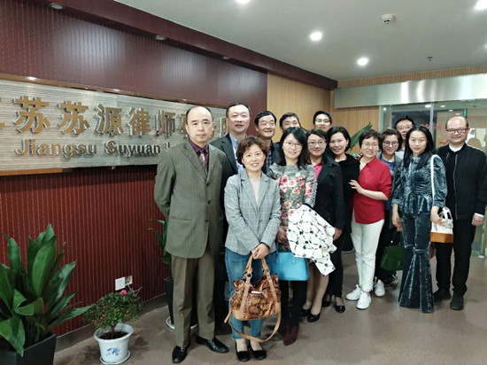 2019城市经济年报_...告 2018 2019中国城市商圈发展深度洞察与分析报告(3)