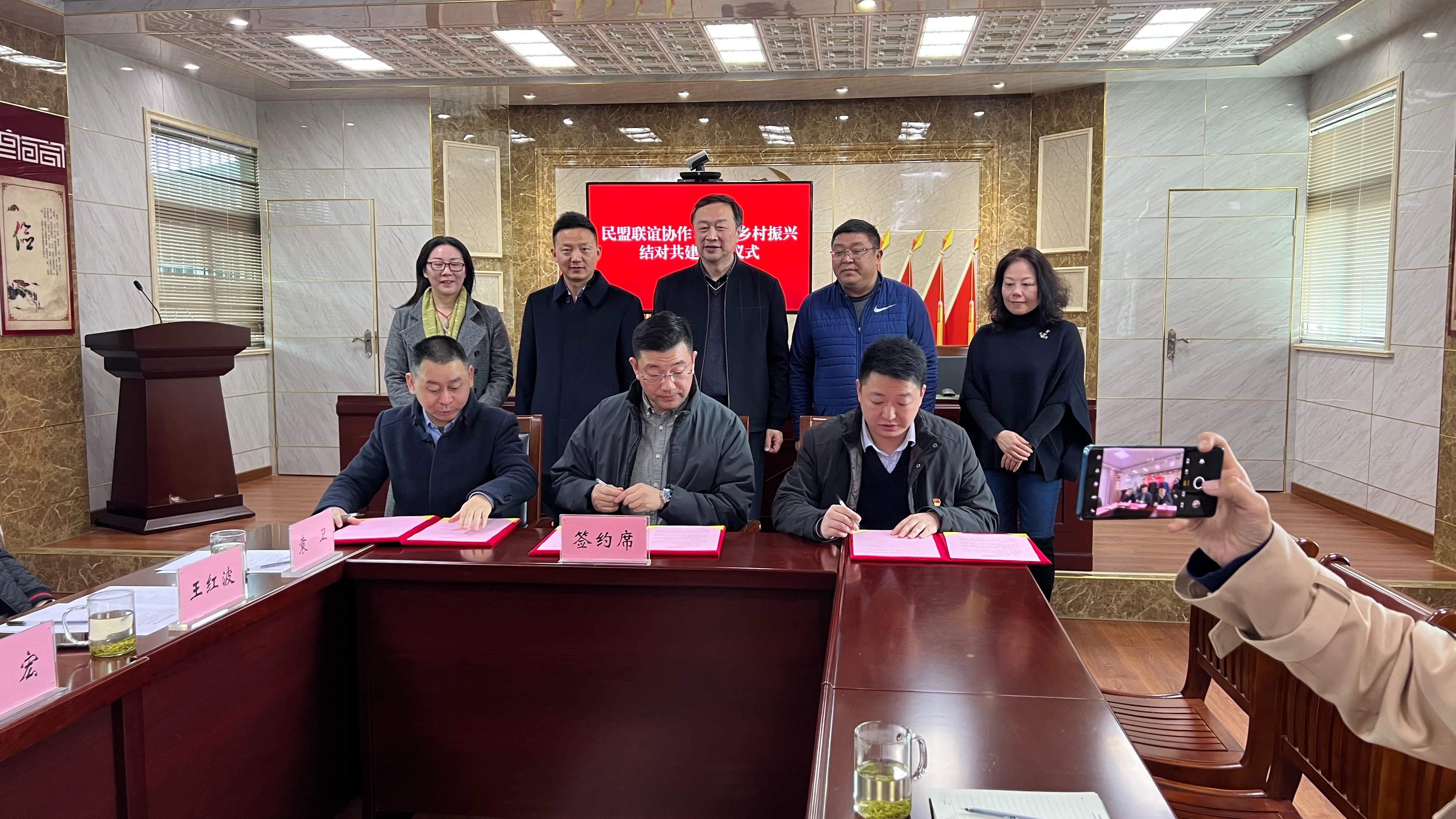 1679297414518002283.jpg 1679297414518002283.jpg